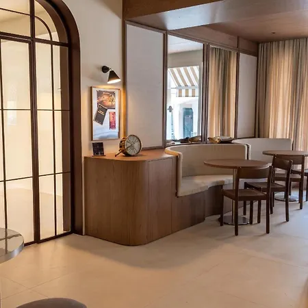 Hotel Medium Montecarlo-2